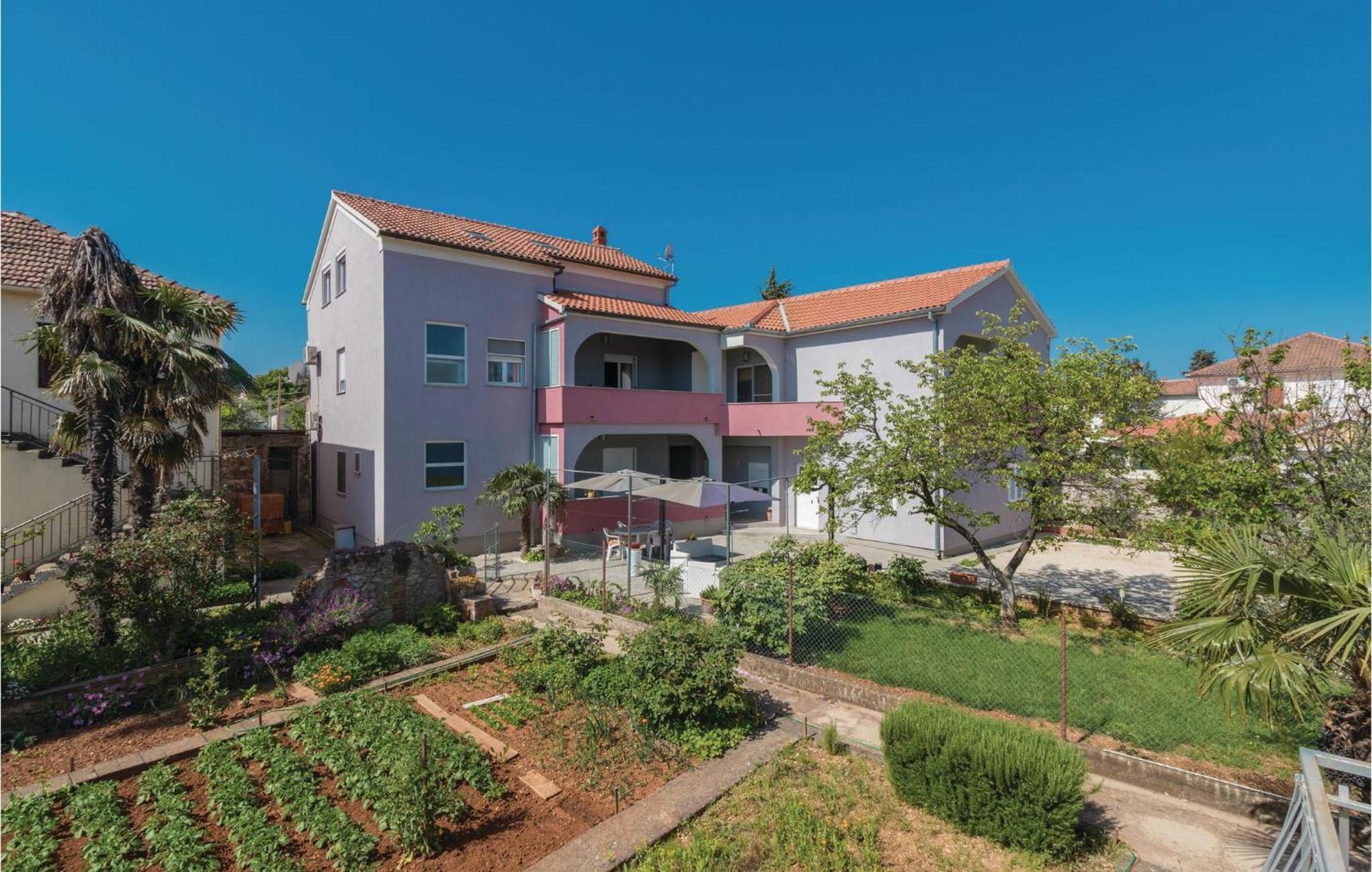 1 Bedroom Stunning Apartment In Zadar Ngoại thất bức ảnh